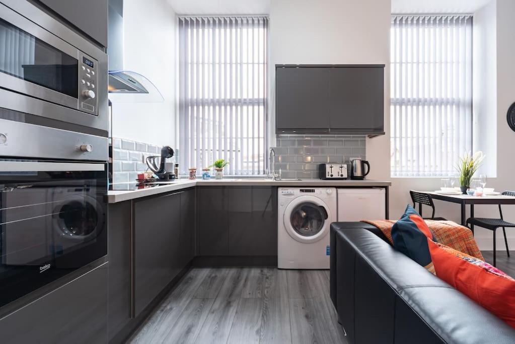 Jesouth Refreshing 1 Bedrm Condo Roomy Comfy Posh Кингстън ъпон Хъл Екстериор снимка